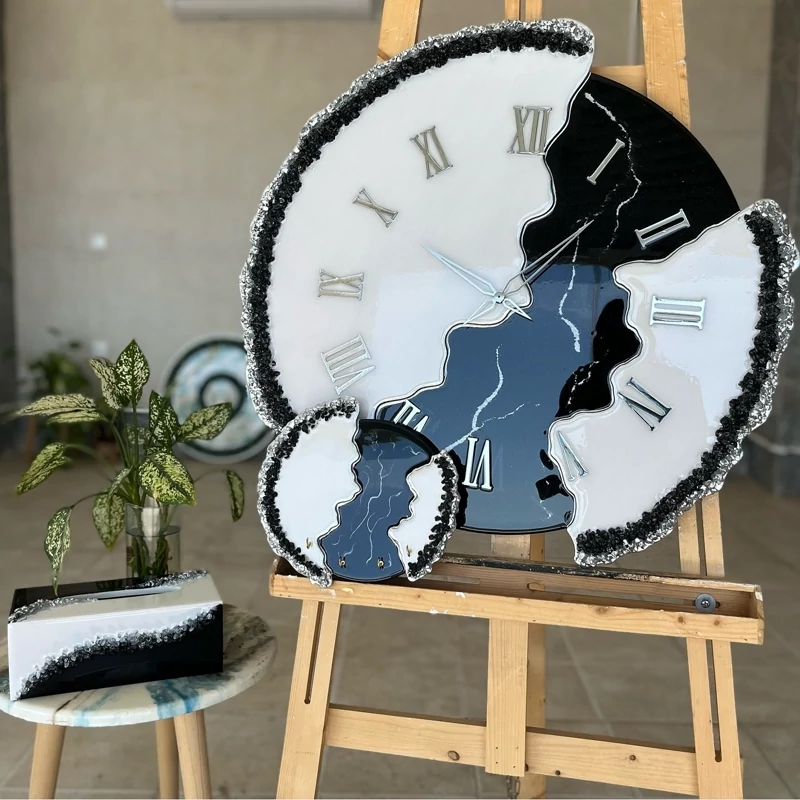 ست ساعت دیواری و جاکلیدی رزینی دفرمه شیک
