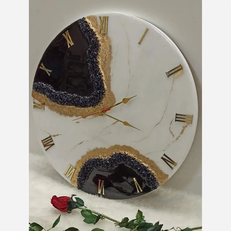 ساعت دیواری رزینی شیک مدرن