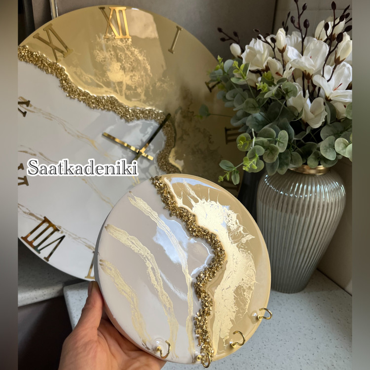 ست ساعت دیواری و جاکلیدی رزینی طرح ژئود